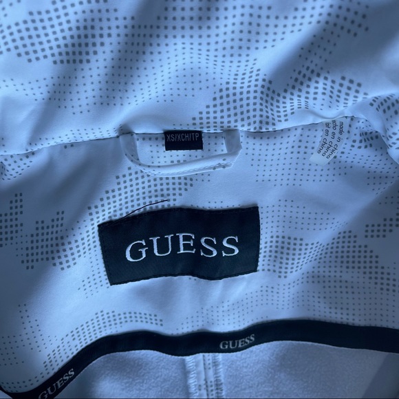 Guess White Jacket - Picture 4 of 8